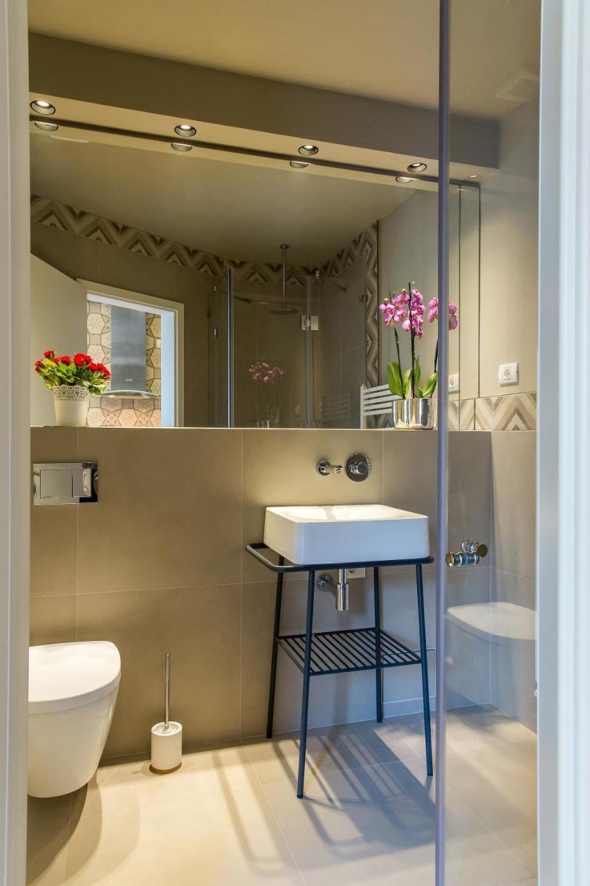 One Love Metropolitan Gardens Studio II Apartment Bukares Bagian luar foto